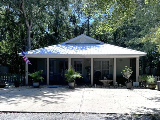 $324,900 | 392 Palmetto Avenue