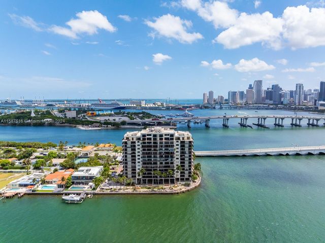 $1,099,000 | 801 North Venetian Drive, Unit 801 | Venetian Islands