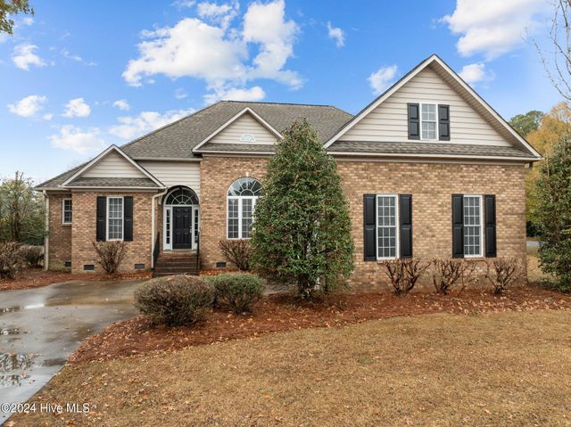 $425,000 | 1108 Willow Oak Court | Chicod Township - Pitt County