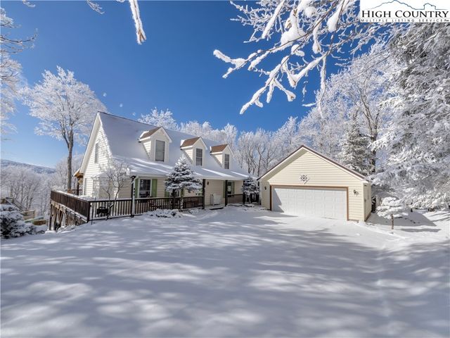 $789,000 | 102 Wintergreen Way | Pinnacle Ridge