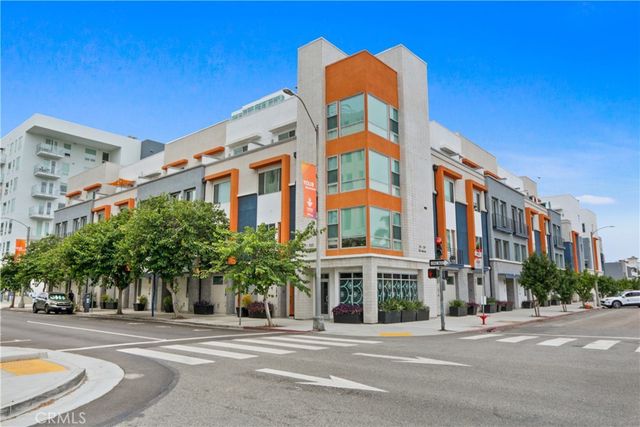 $825,000 | 223 Elm Avenue | Downtown Long Beach