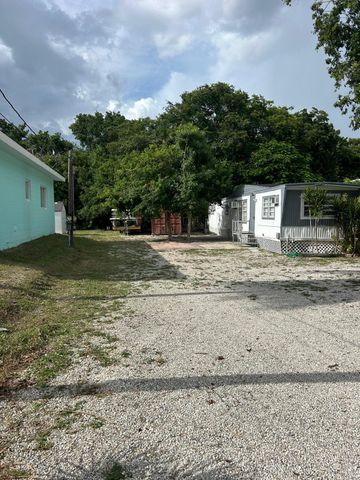 $2,100 | 39 Hibiscus Lane | Key Largo