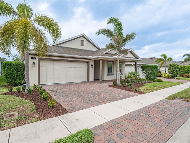 $384,999 | 131 Sandcrest Circle | Sebastian