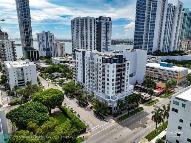 $399,000 | 2275 Biscayne Boulevard, Unit 902 | Edgewater