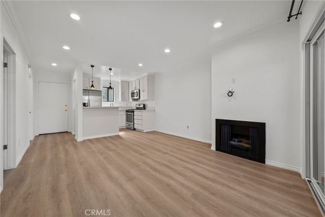 $439,000 | 4506 Saugus Avenue, Unit 8 | Sherman Oaks