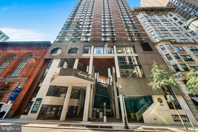 $2,100 | 1420 Locust Street, Unit 36R | Avenue of the Arts South