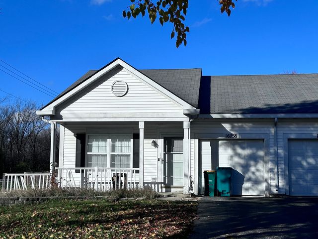 $204,900 | 16758 Natoma Drive | Lockport