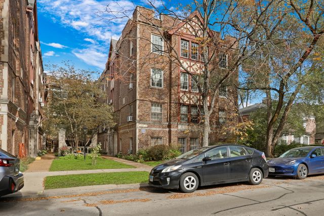 $419,900 | 1217 Hull Terrace, Unit 2A | Evanston