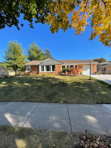 $425,000 | 349 North Benton Street | Palatine