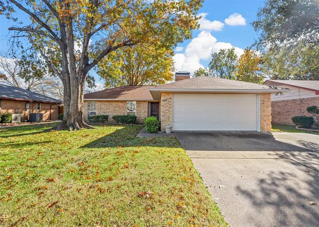 $284,900 | 621 Heritage Hill Drive | Forney