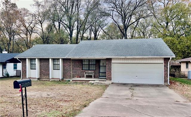 $69,900 | 210 Edgewood Drive | Coffeyville