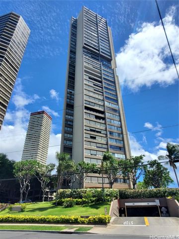 $575,000 | 581 Kamoku Street, Unit 504 | Kapiolani