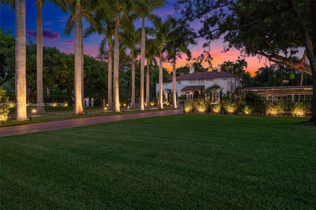 $12,000,000 | 7601 Old Cutler Road | Cocoplum