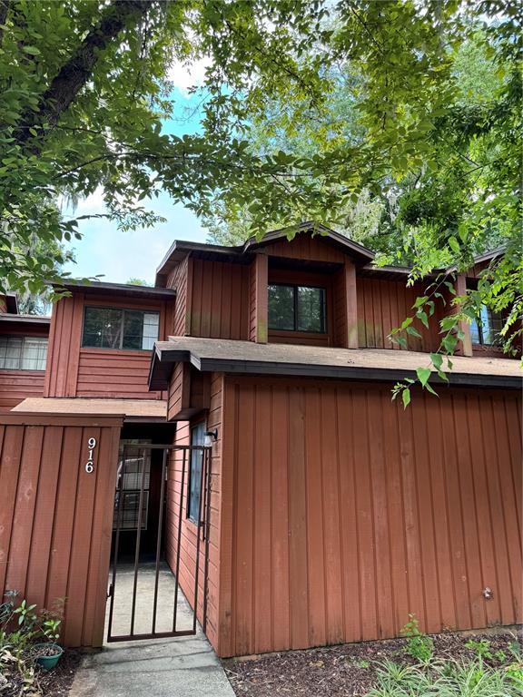 a front view of house with yard