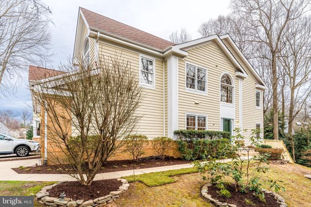 $880,000 | 1257 Woodbrook Court | Reston