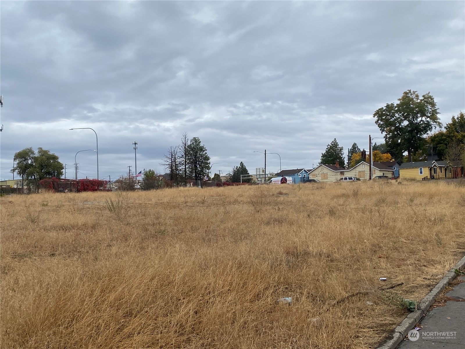 a view of outdoor space with city view