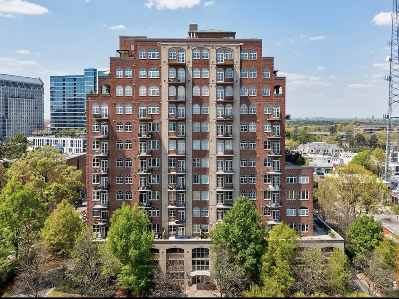 Not many apartment buildings possess the charm and architecture of 3180 Mathieson