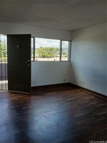 $2,700 | 4280 Salt Lake Boulevard, Unit J67 | Halawa