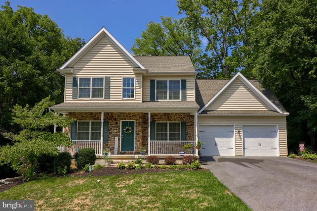 $484,900 | 4 Aspen Court | Manor Township - Lancaster County