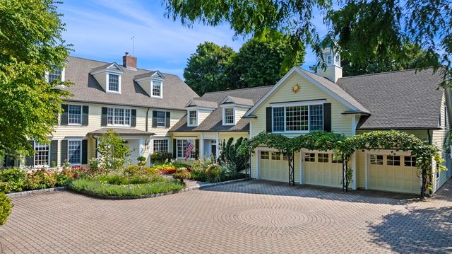 $4,900,000 | 19 Mill Pond | Old Town Marblehead