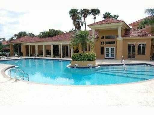 $1,695 | 4783 Via Palm Lakes, Unit 116