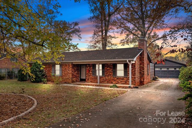 $1,775 | 209 Mitchell Avenue | Statesville