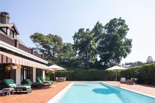 $7,950,000 | 9-7 Westmoreland Drive | Shelter Island Heights