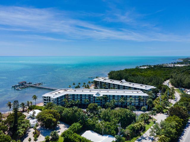 $1,275,000 | 83201 Old Highway, Unit 405 | Islamorada, Village of Islands