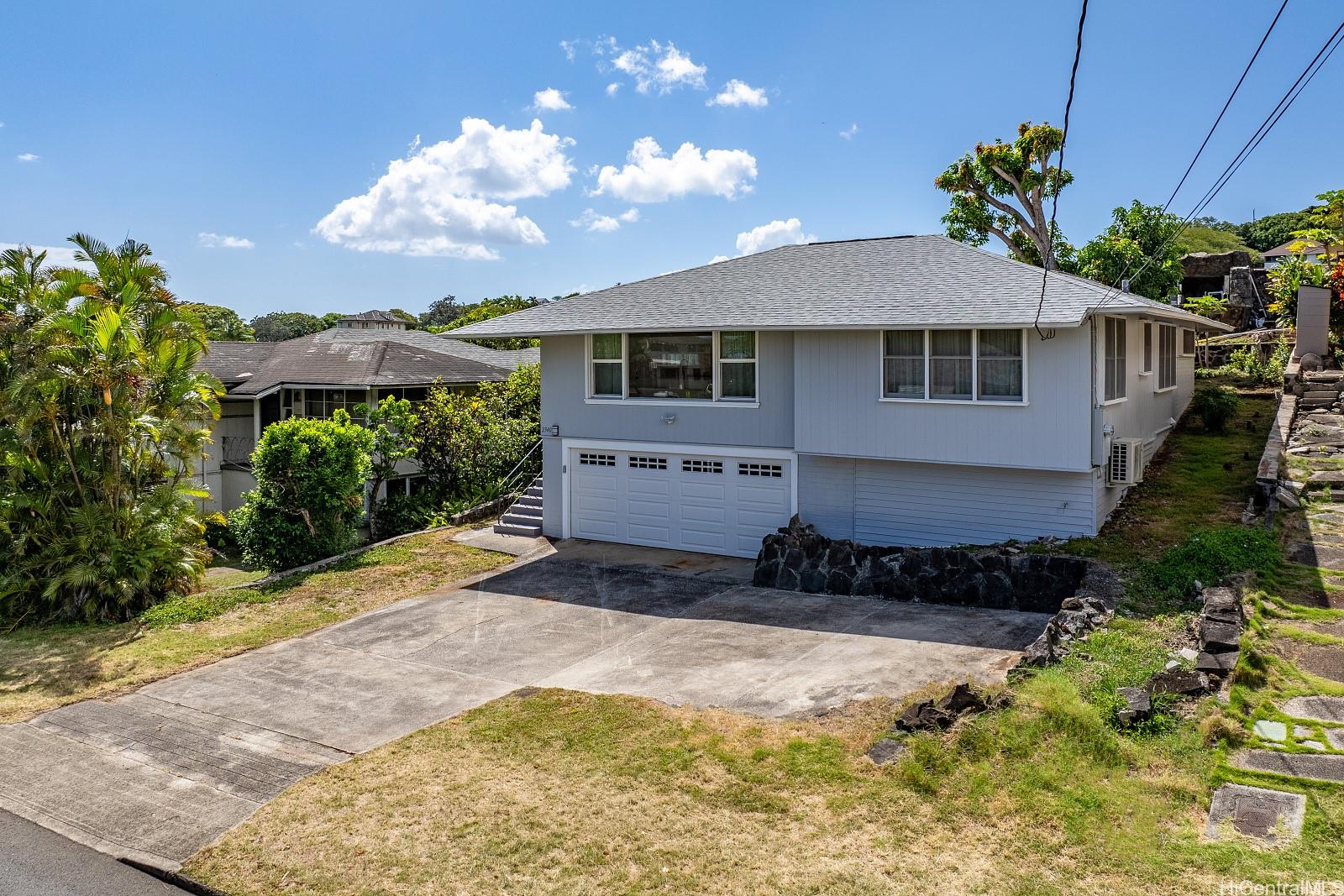 Newly completely renovated home in Lower Manoa