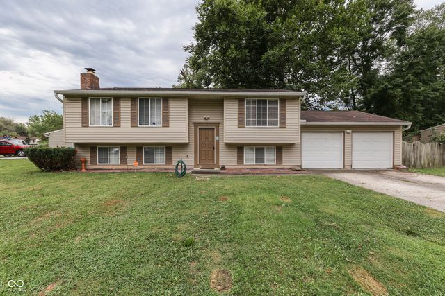 $262,000 | 8901 Timberwood Drive | Woodpointe