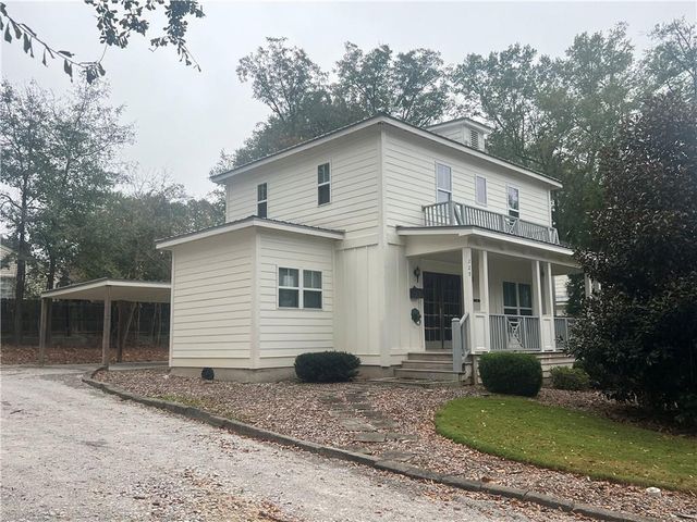 $1,950 | 229 Enota Avenue Northwest | Gainesville