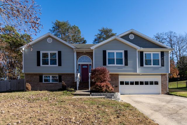 $375,000 | 927 Brook Run Drive | Soddy Daisy