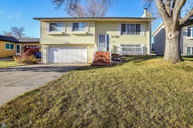 $250,000 | 2922 16th Avenue South | Moorhead