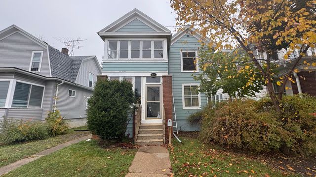 $1,400 | 1526 Quincy Avenue | West Racine