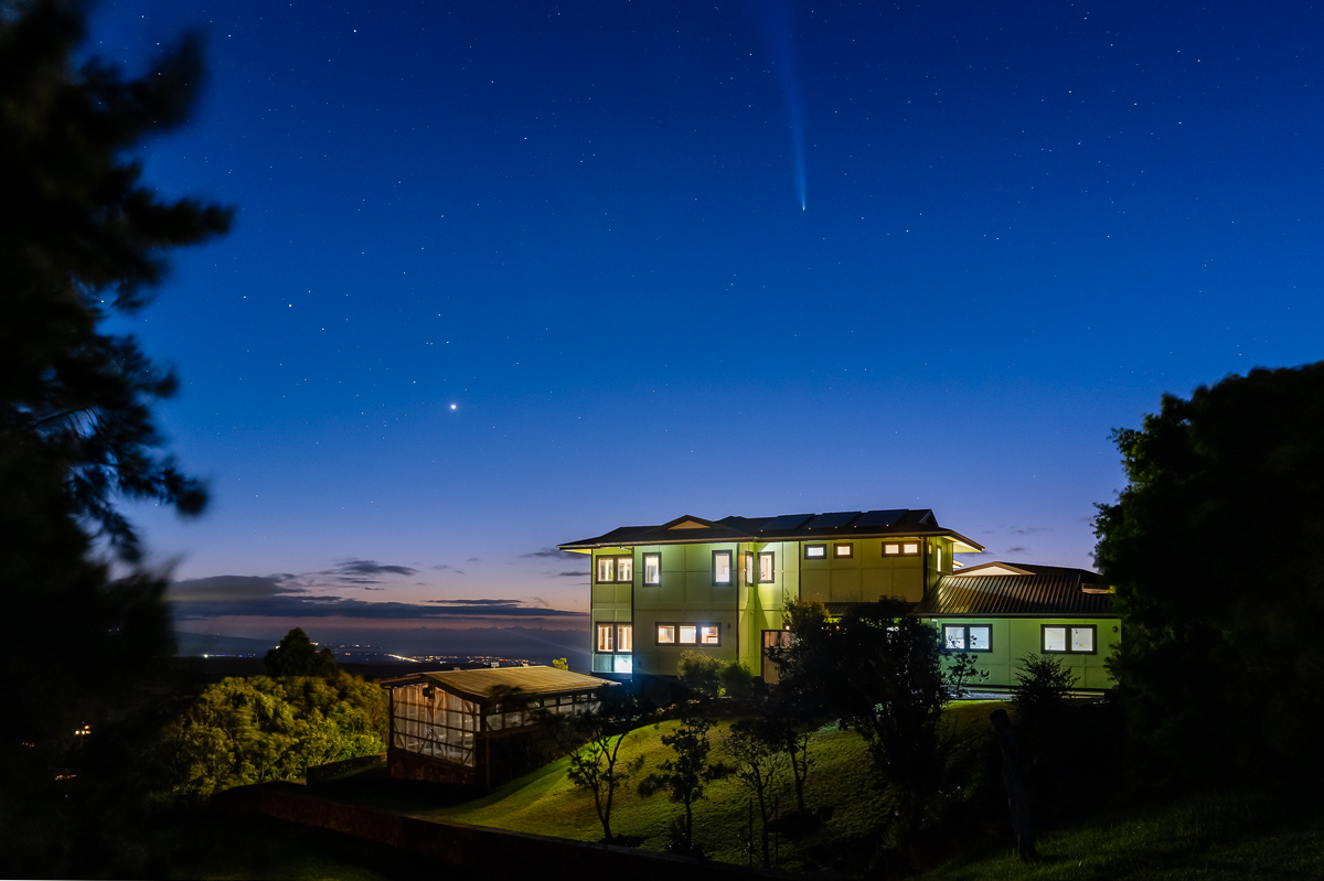 At the very top of Waimea town sits a home of elegant integrity with undoubtedly the absolute best views Waimea has to offer including a front row seat to the moon and stars and an occasional comet! Elevation is approximately 3,000 feet.