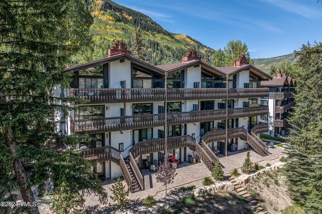 $749,000 | 4650 Vail Racquet Club Drive, Unit 22 | Vail