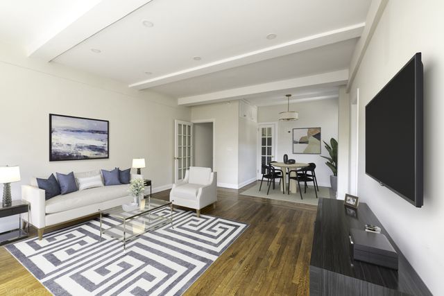 $845,000 | 131 East 93rd Street, Unit 7A | Upper East Side