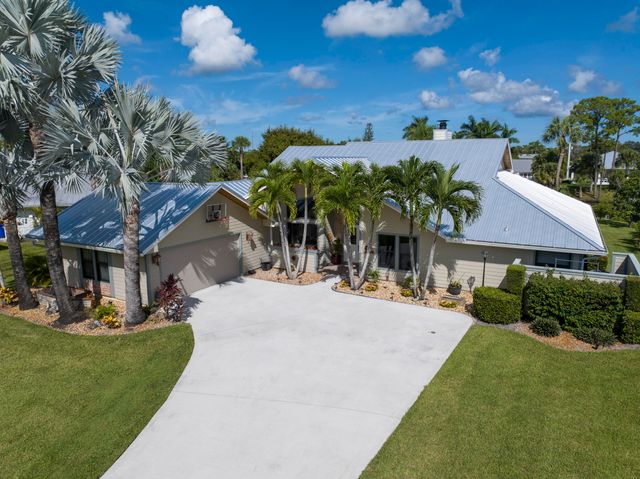 $1,580,000 | 841 Southwest Catalina Street | Palm City