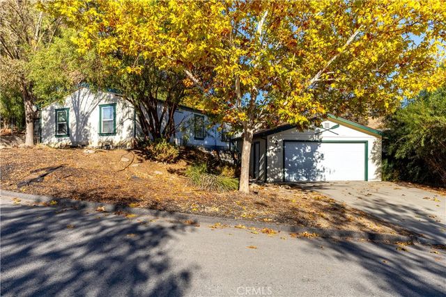 $439,900 | 2737 Tennessee Walker Way | Lake Nacimiento