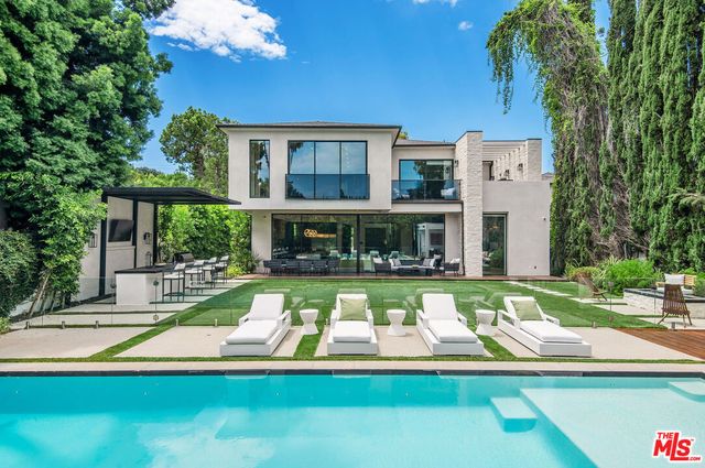 $6,499,000 | 4544 Woodley Avenue | Encino