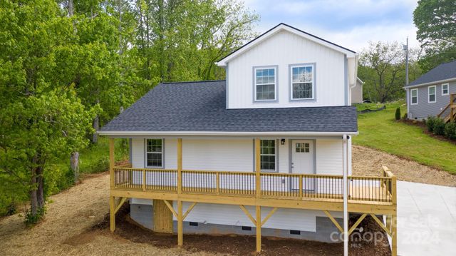 $384,000 | 5 Lawson Ridge Road | Leicester Township - Buncombe County