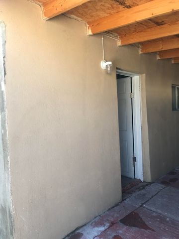 $600 | 3111 Durazno Avenue, Unit 3 | Durazno