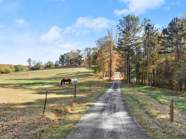 $1,095,000 | 4402 Clarks Bridge Road