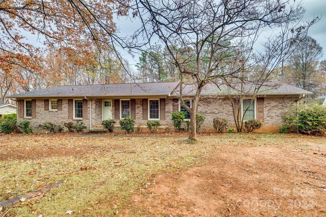 $429,000 | 1625 Colony Road | Winthrop