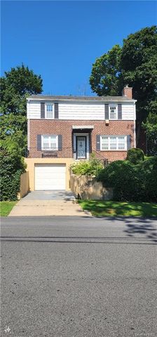 $580,000 | 390 Westchester Avenue | Fleetwood