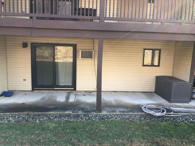 $199,900 | 2 Brook Front Lane, Unit 2 | Pomfret