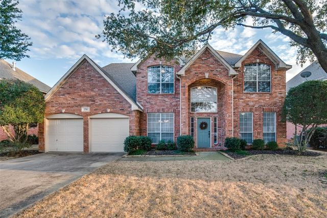 $650,000 | 2706 Pin Oak Drive | Grapevine