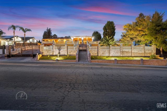 $815,000 | Restricted Address | Bakersfield Country Club