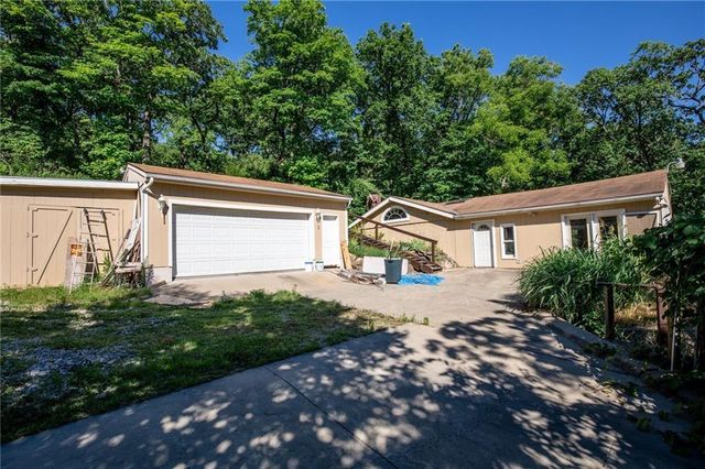 $105,000 | 169 Oak Ridge Drive | Paris Township - Linn County