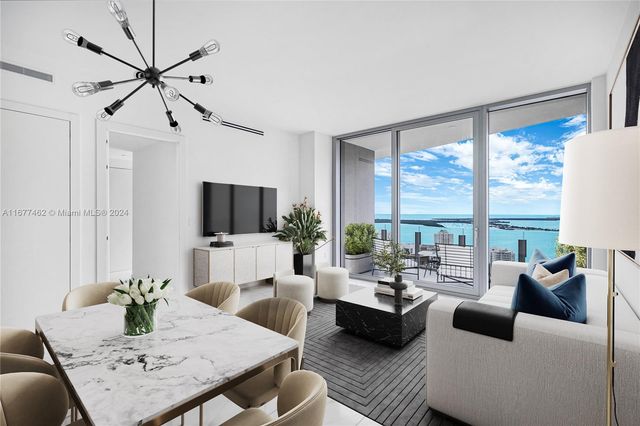 $1,750,000 | 300 Biscayne Blvd Way, Unit 4206 | Downtown Miami